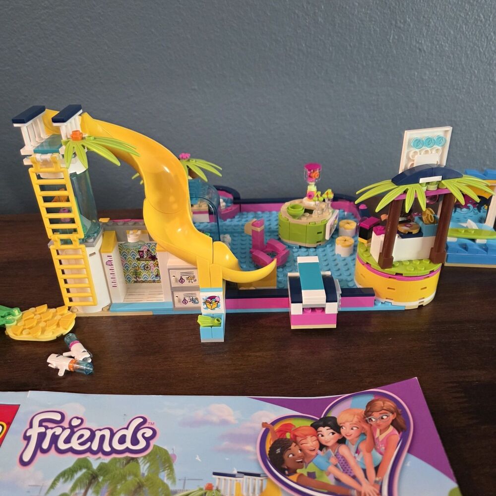 LEGO FRIENDS Heartlake City Pet Centre 41345 & Andrea's Pool Party 41374 READ - Picture 8 of 12